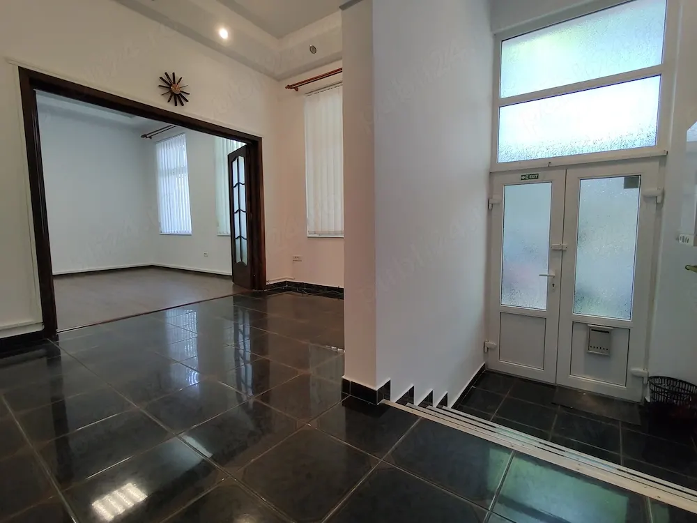 Spatiu comercial de inchiriat  Bulevardul Mamaia - foto 2