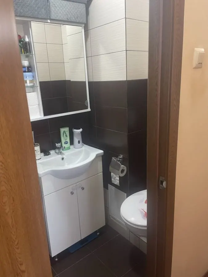 Apartament 3 camere Noua ,decomandat,etaj 2, loc parcare,133000 Euro - foto 6