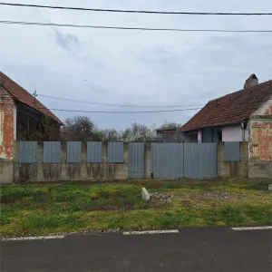 Casa cu Gradina si Teren, 4636 MP. Ghertenis - foto 24
