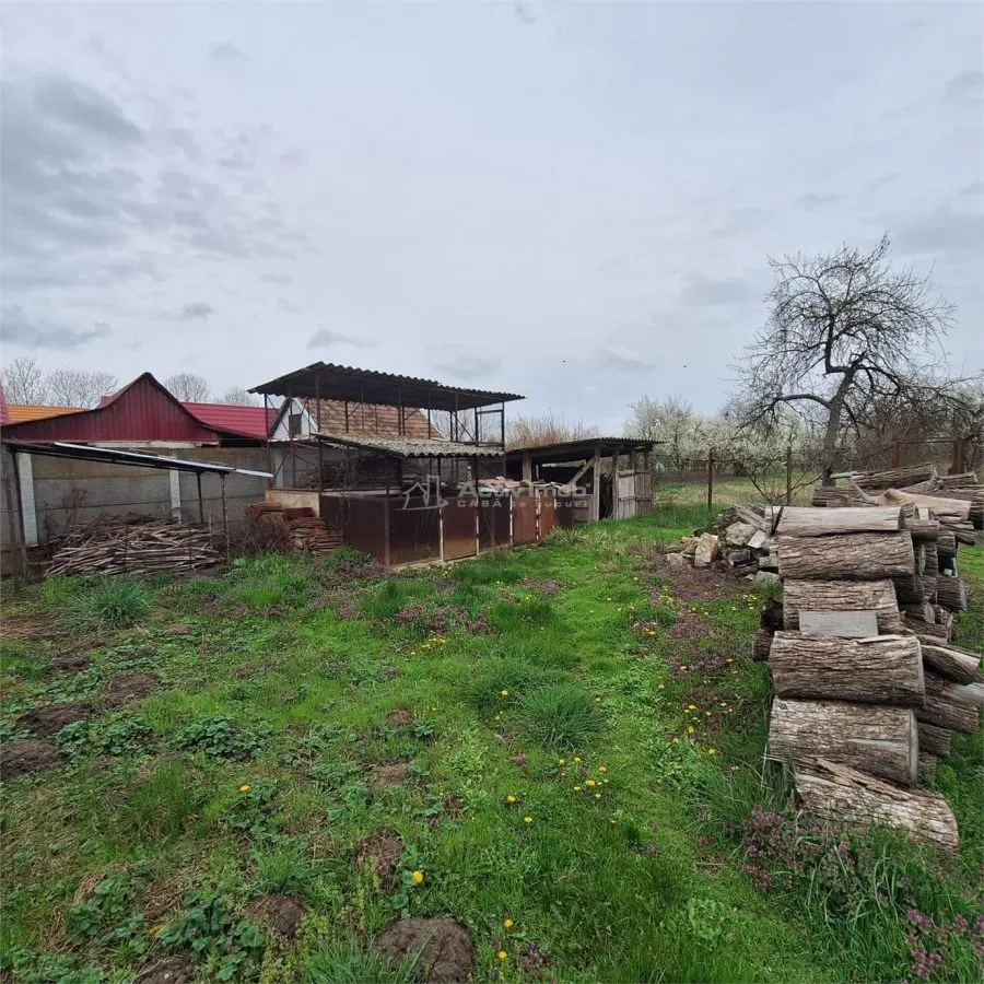 Casa cu Gradina si Teren, 4636 MP. Ghertenis - foto 4