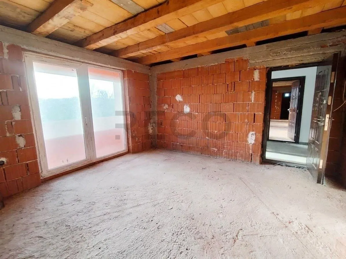 Reco Apartament nou cu 5 camere Beius - foto 1