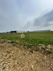 De vanzare teren intravilan 5000mp langa Nokian Tyres - Oradea