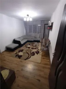 Apartament 4 camere  Podu Ros zona Bd Tutora - foto 2