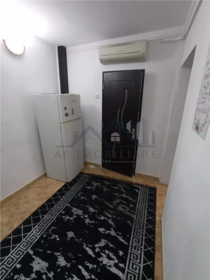 Apartament 4 camere  Podu Ros zona Bd Tutora - foto 18