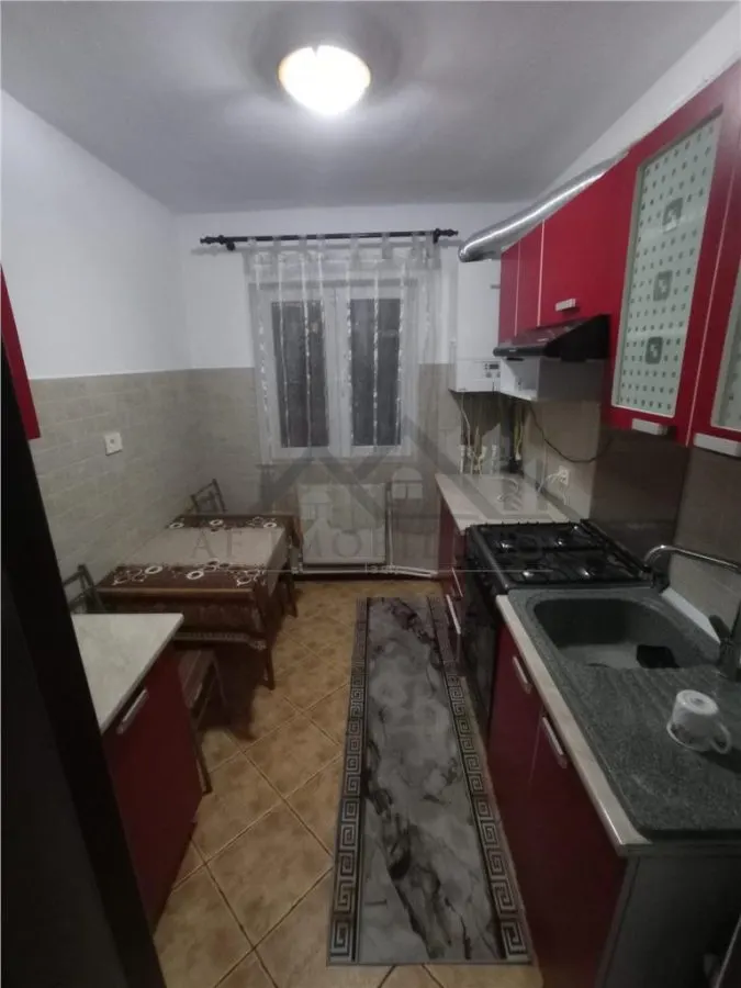 Apartament 4 camere  Podu Ros zona Bd Tutora - foto 6