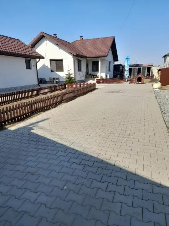 Vila P+M constructie 2020, pretabila doua famiili, teren 620 mp, Cazasu - foto 13
