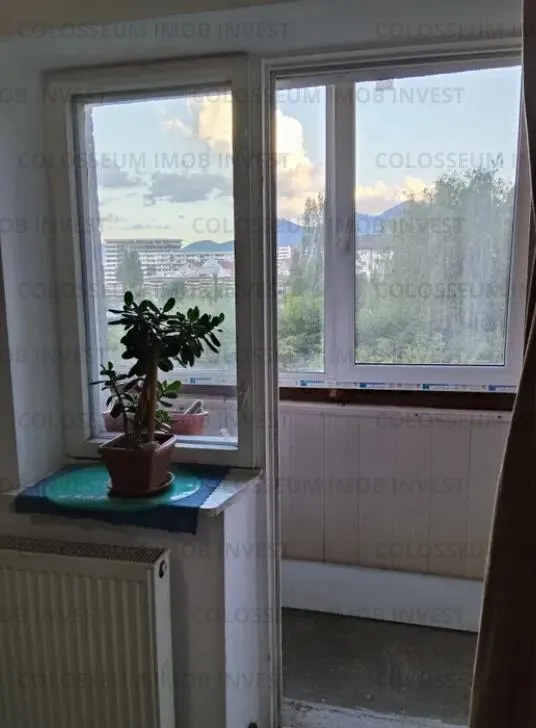 Apartament 2 camere, decomandat - zona Racadau - foto 2