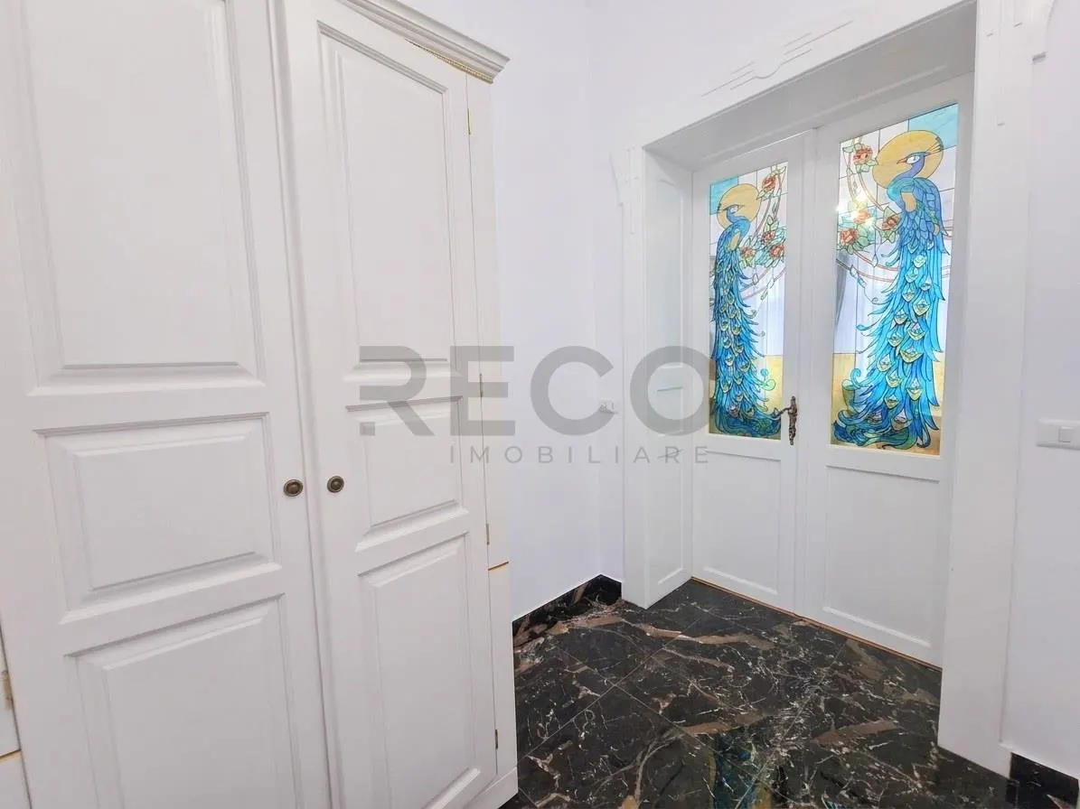 RECO Apartament 3 camere ultracentral in Oradea - foto 11