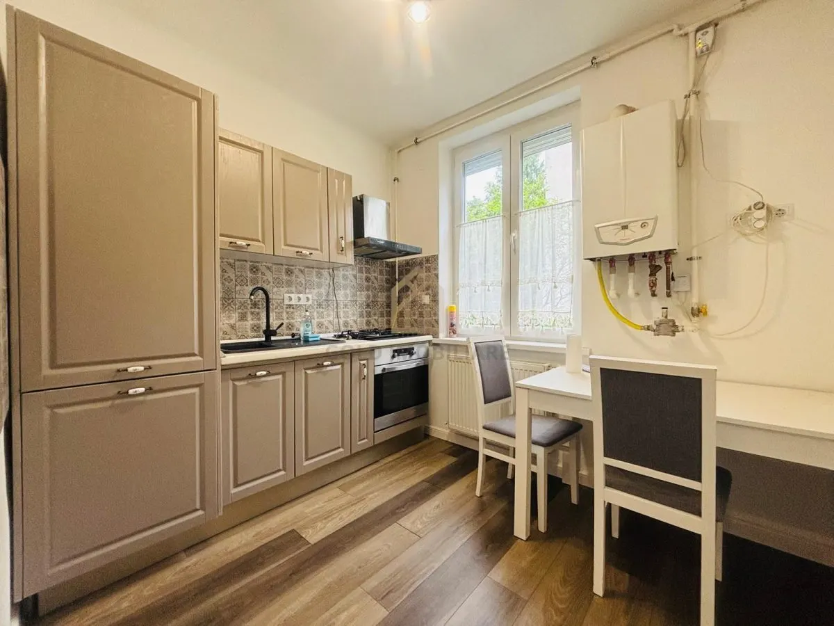 Apartament 2 camere de vânzare  zona Coșbuc - foto 1