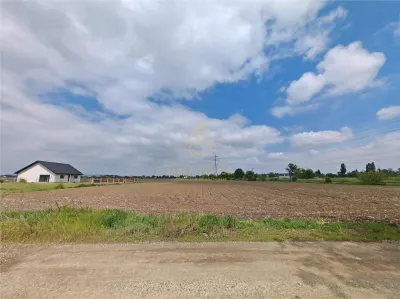 Teren intravilan 1800 mp, de vanzare, Serbanesti - foto 3