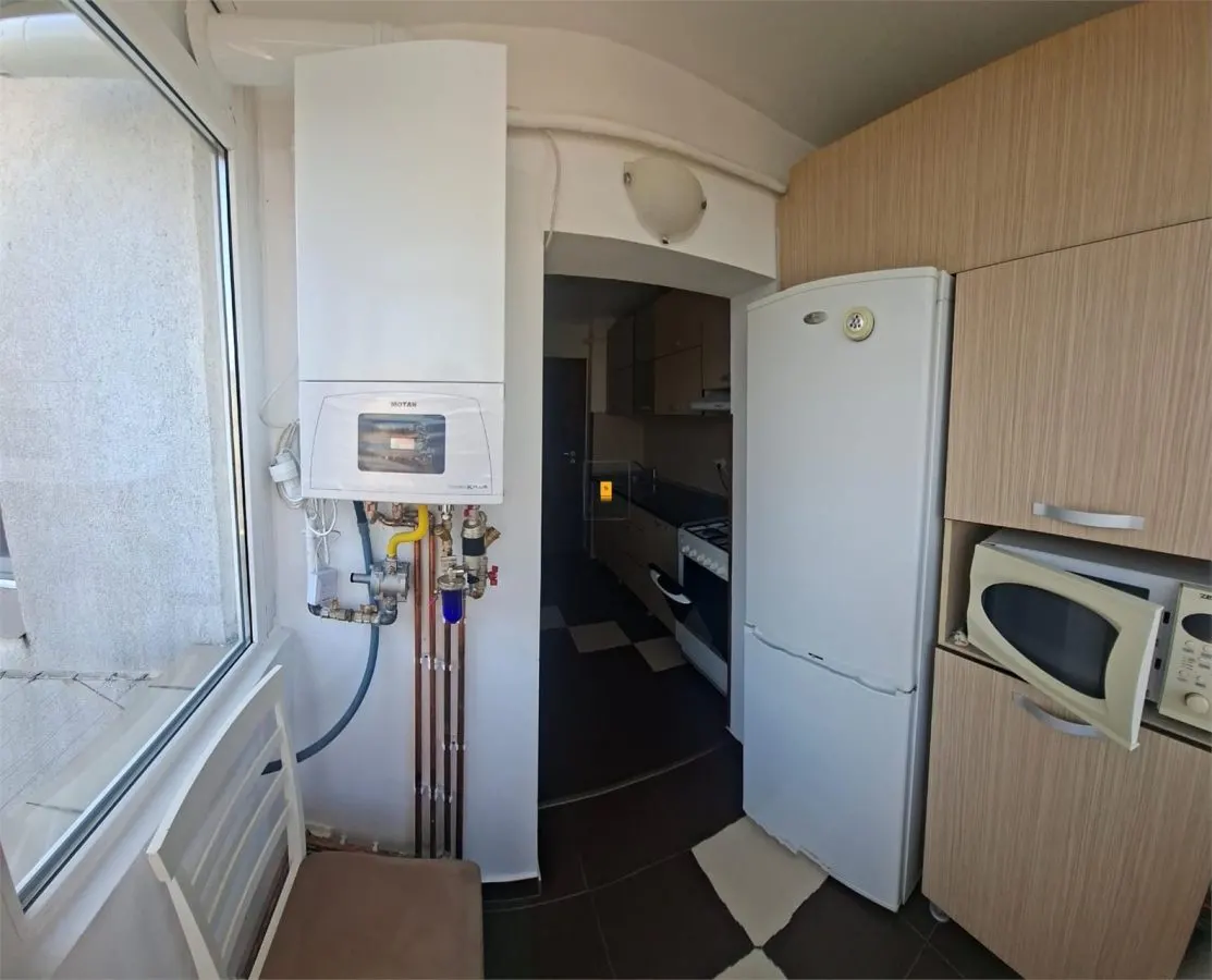 Inchiriere apartament  3 camere zona  Mihai Bravu - foto 5
