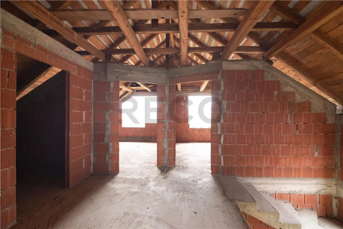 RECO Casa  la rosu Osorhei - foto 18