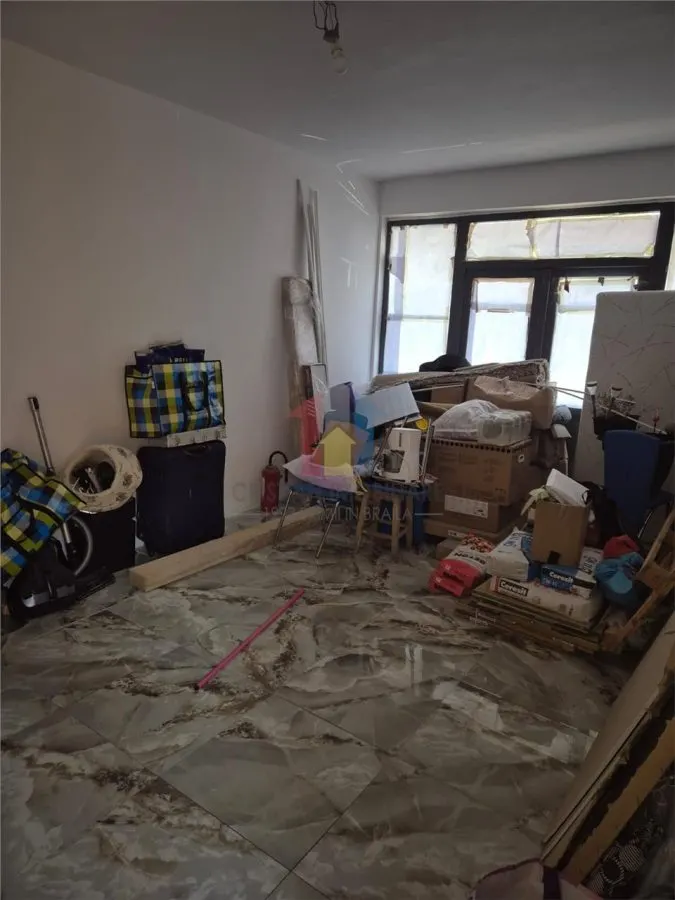 ZONA CENTRALA  Casa 6 camere + Spatiu comercial constructie caramida - foto 12
