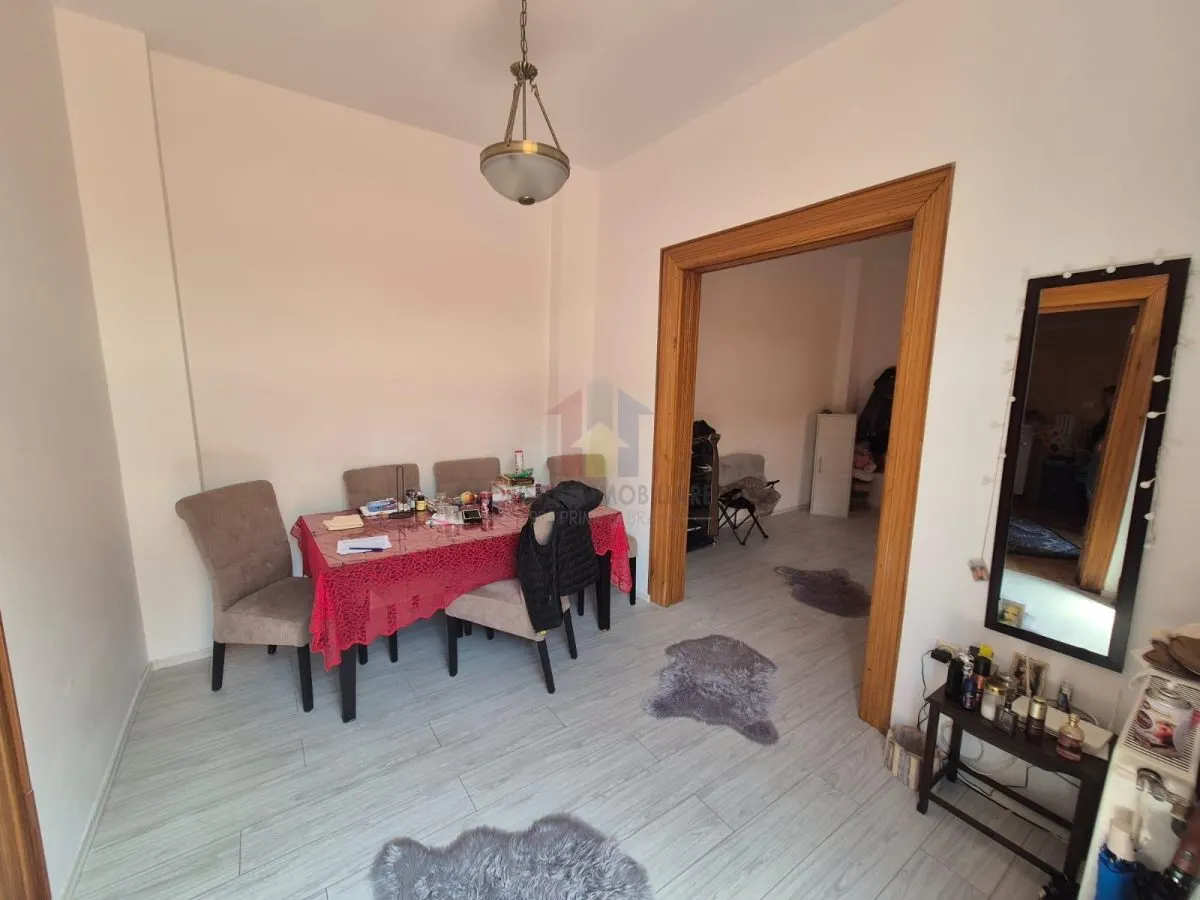 ZONA CENTRALA  Casa 6 camere + Spatiu comercial constructie caramida - foto 8