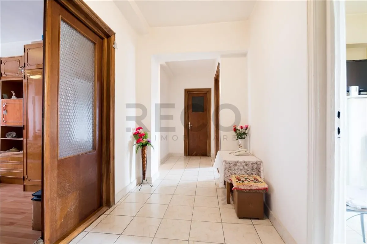RECO Apartament 3 camere Rogerius â€“ luminos, dubla orientare - foto 12