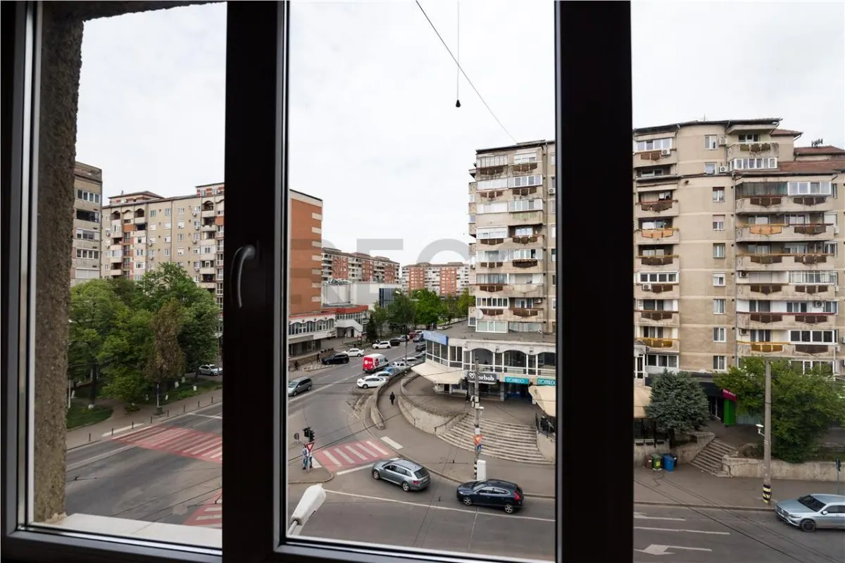 RECO Apartament 3 camere Rogerius â€“ luminos, dubla orientare - foto 9
