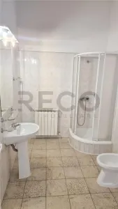 RECO Apartament Ultracentral in Oradea - foto 5