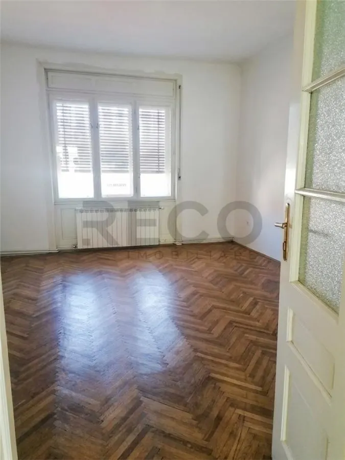 RECO Apartament 3 camere in Oradea zona Ultracentral - foto 2