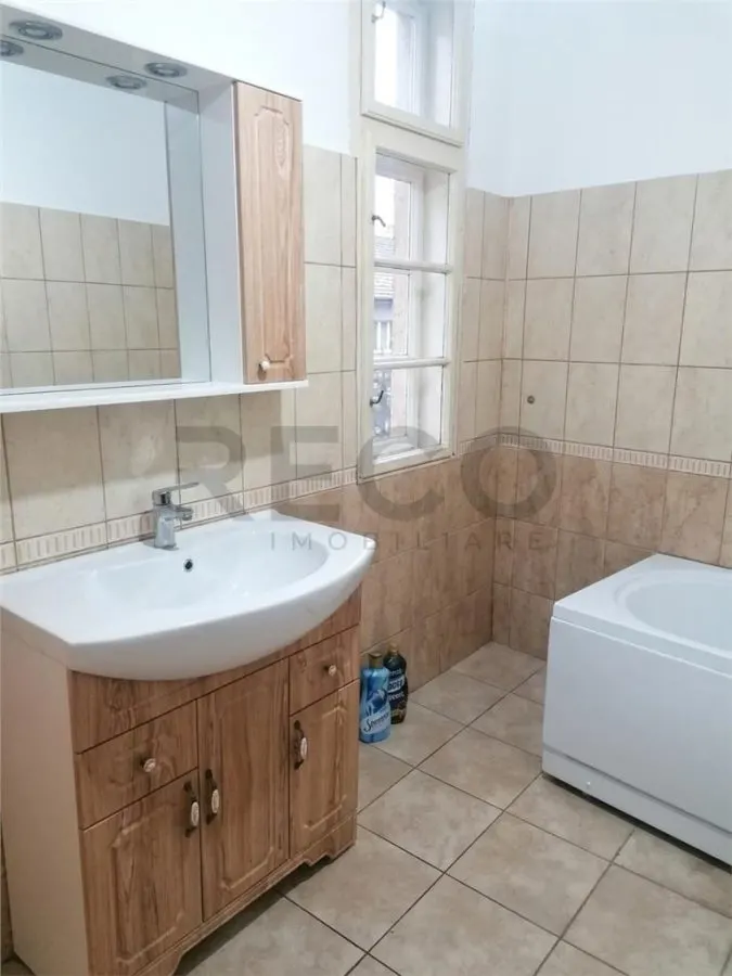 RECO Apartament 3 camere in Oradea zona Ultracentral - foto 5