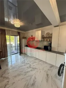 Duplex Cu Finisaje si Mobilier Premium, Navodari - foto 13