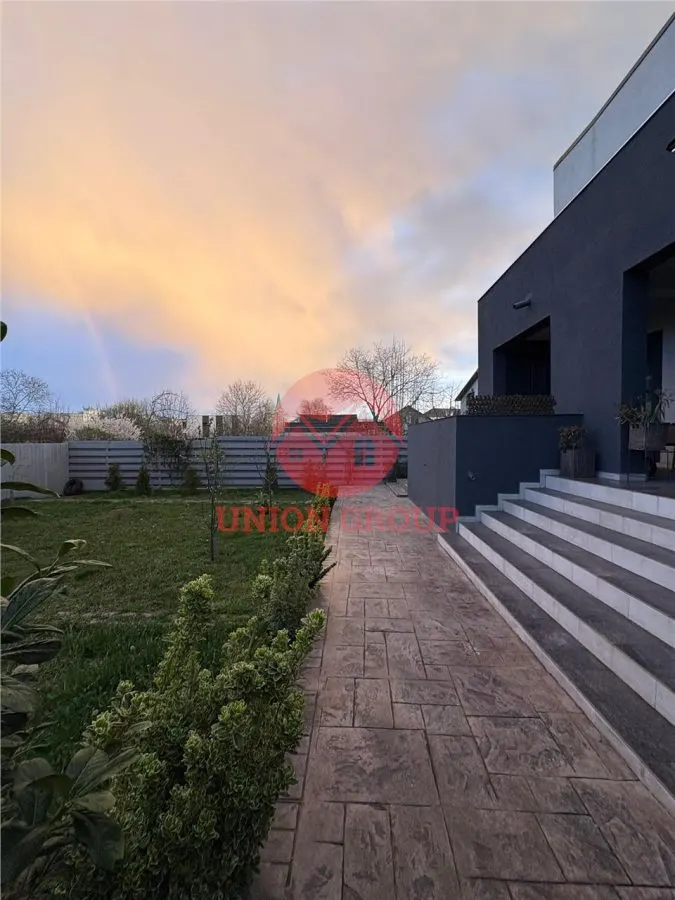 Duplex Cu Finisaje si Mobilier Premium, Navodari - foto 22