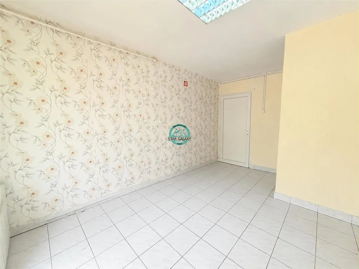 Vand spatiu comercial in Tudor, Blv. Pandurilor suprafata utila 33 mp - foto 5
