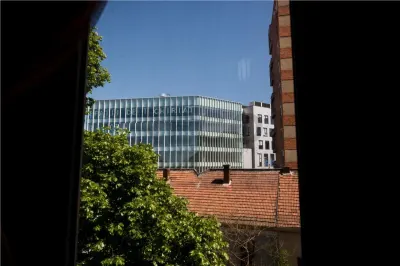RECO Apartament Ultracentral , Complet Mobilat Utilat si cu Boxa de Depozitare - Oradea