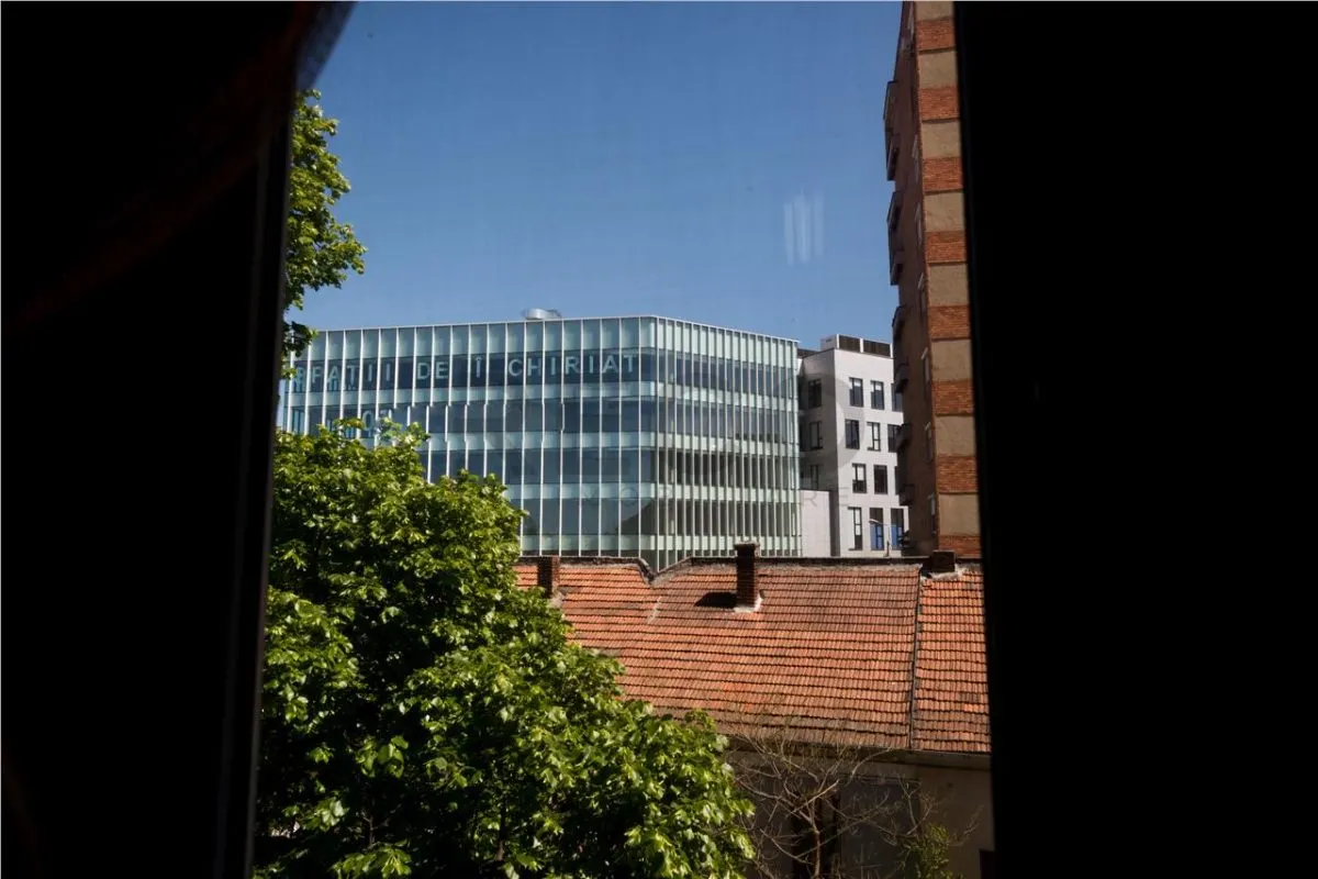 RECO Apartament Ultracentral , Complet Mobilat Utilat si cu Boxa de Depozitare - foto 1