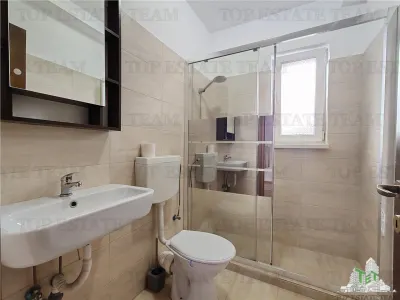 Apartament 3 camere Zona Centrala - foto 3