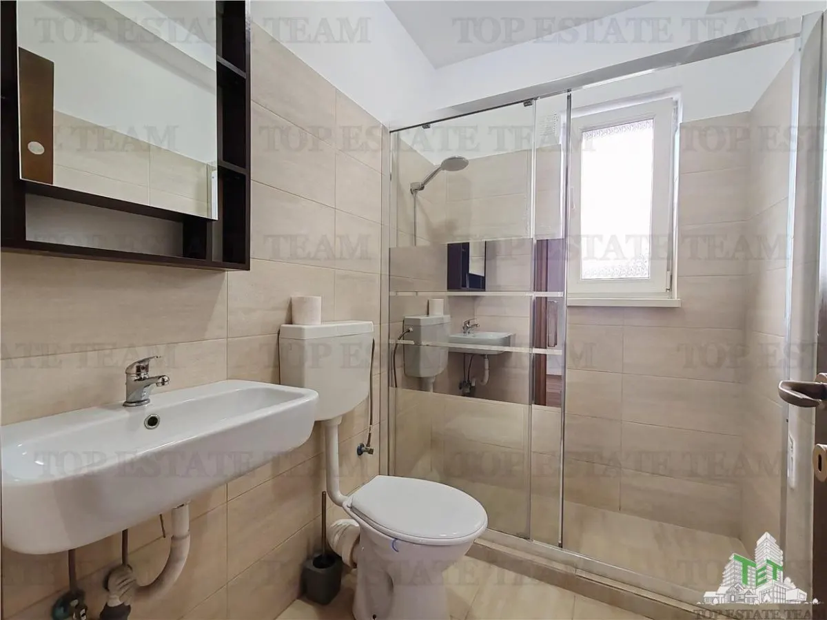 Apartament 3 camere Zona Centrala - foto 3