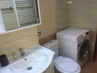 Apartament 2 camere, decomandat - zona Tractorul - foto 8