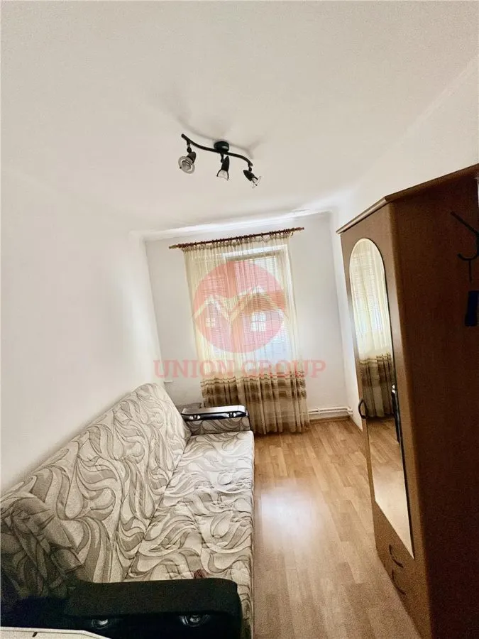 Apartament 3 camere semidecomandat Năvodari - foto 11