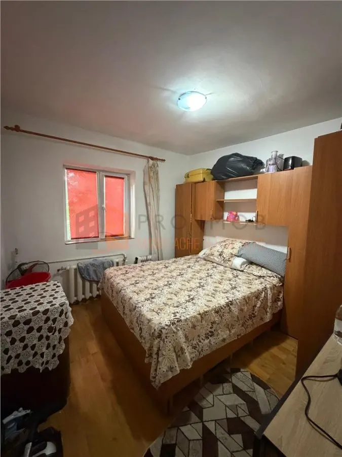 Apartament 2 camere cf 2 semidecomandat zona Micro 14 - foto 4