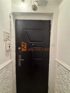 Apartament 2 camere cf 2 semidecomandat zona Micro 14 - foto 8