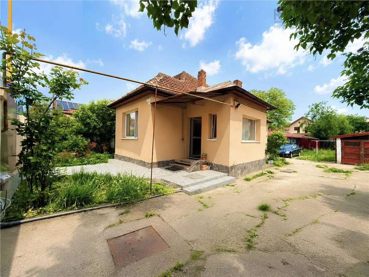 Casa in zona Florilor cu teren de 579 mp la vanzare - foto 1