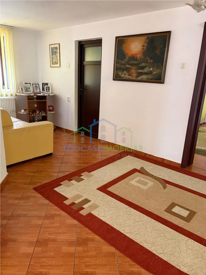 Casa Exclusivista zona Spital Nr.1 - foto 12