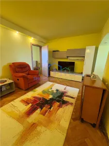 Apartament 4 camere zona McDonald''s - Craiova