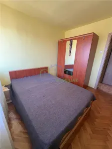 Apartament 4 camere zona McDonald''s - foto 6