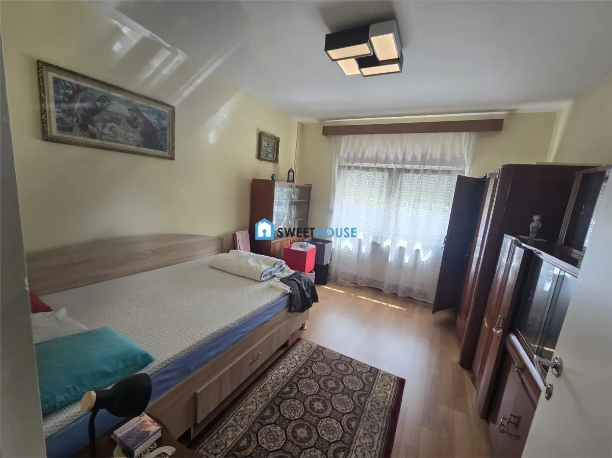 Apartament Spatios cu 3 camere - B-dul Unirii - foto 4