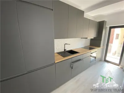 Apartament cu 3 camere de vanzare in Piata Victoriei - foto 4