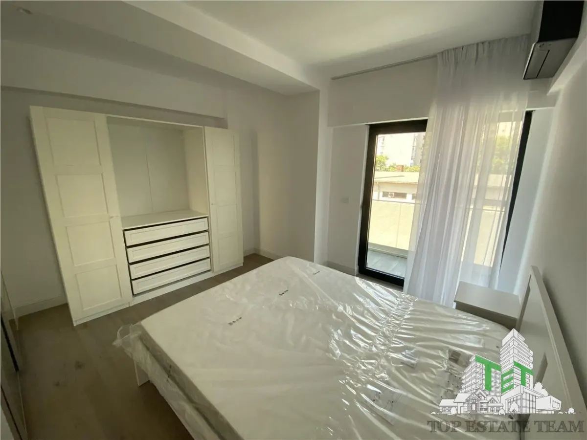 Apartament cu 3 camere de vanzare in Piata Victoriei - foto 6
