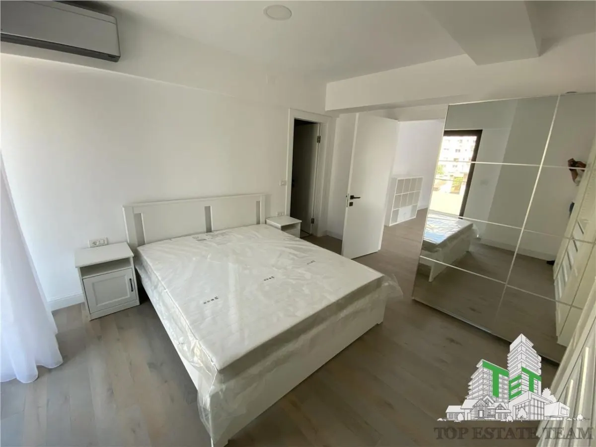 Apartament cu 3 camere de vanzare in Piata Victoriei - foto 7