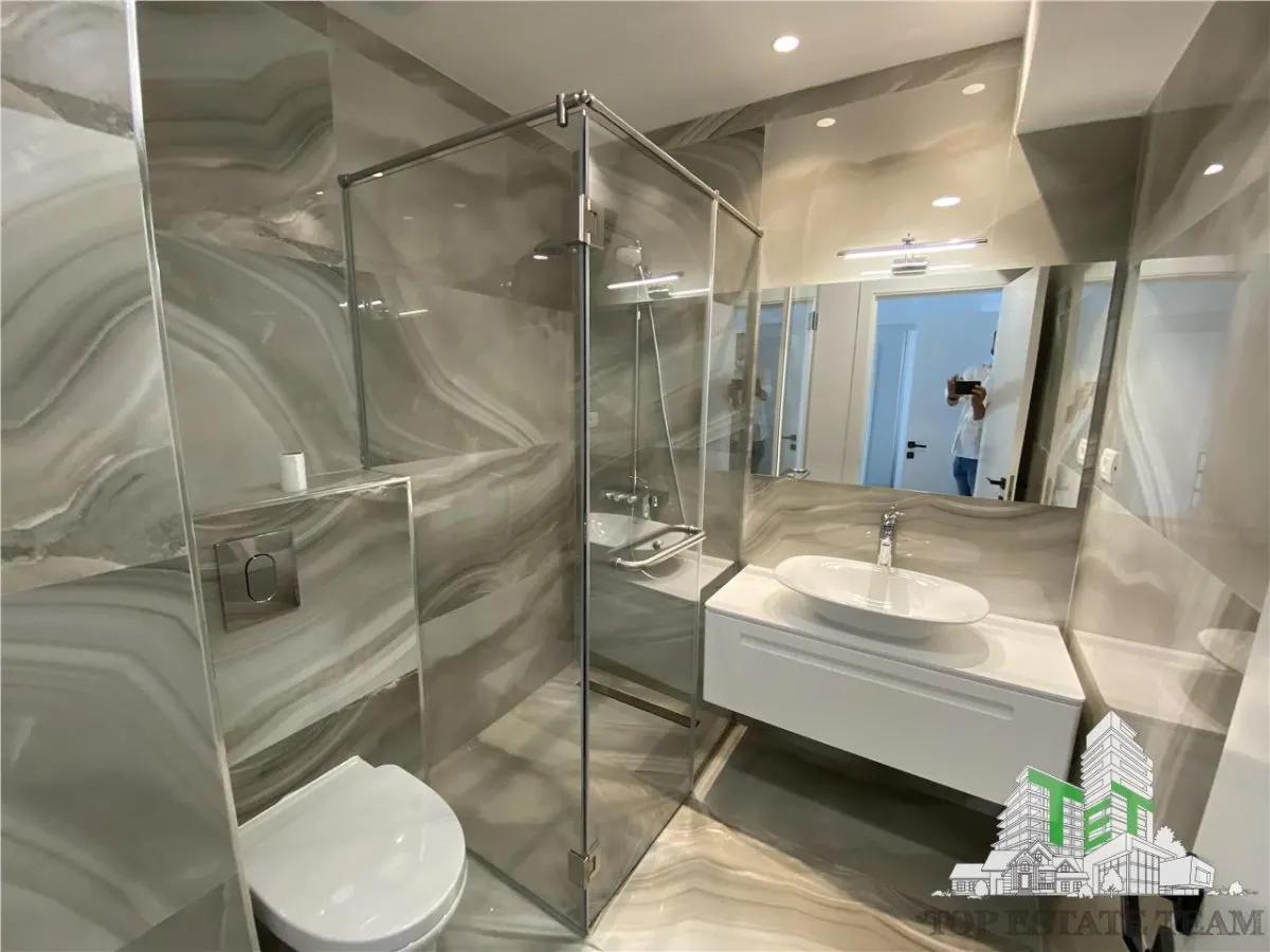 Apartament cu 3 camere de vanzare in Piata Victoriei - foto 8