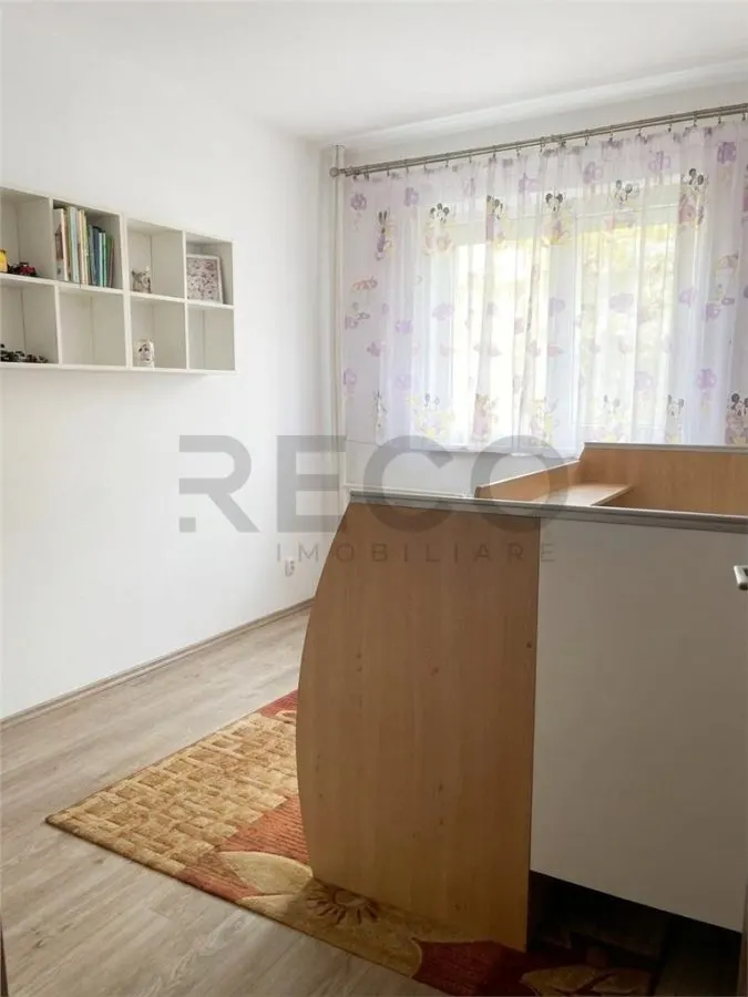 Apartament 3 camere la parter inalt in Nufaru - foto 2