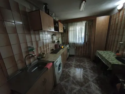 Apartament 3 camere zona Marasesti- West Mall - foto 9