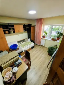 LIPOVEI - 2 CAMERE - CENTRALA PROPRIE - PARTER -  PIVNITA - foto 3