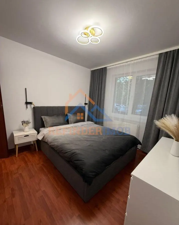 Vanzare apartament 4 camere zona Margeanului-Dumbrava Noua - foto 5