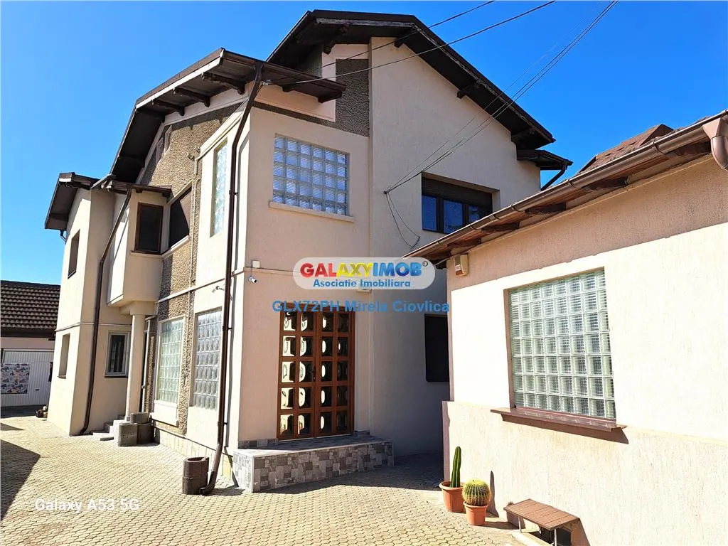 Vanzare Casa/Vila cu spatiu comercial chiar in Centru - foto 1