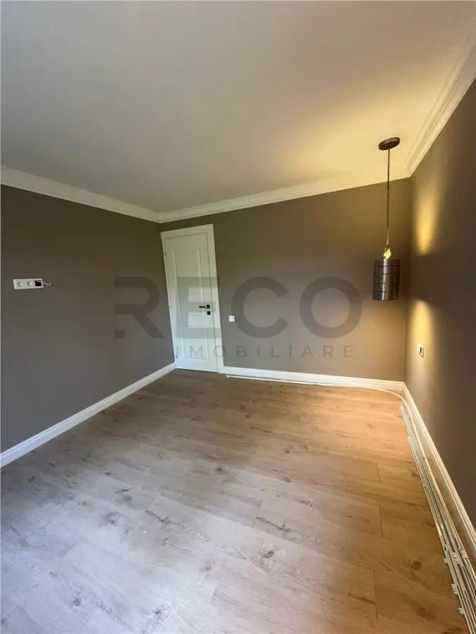 RECO Apartament 3 camere decomandat tip PC zona Decebal - foto 11