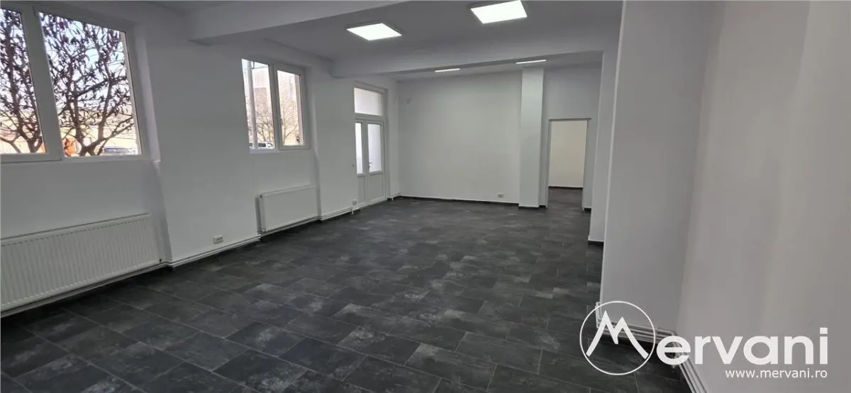 Spatiu comercial de inchiriat in Campina - foto 3